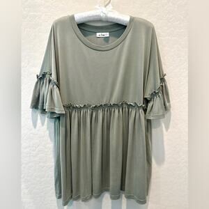 IN LOOM | Muted Sage Green Babydoll Top Ruffle Sleeve Tiered Blouse | Size Small